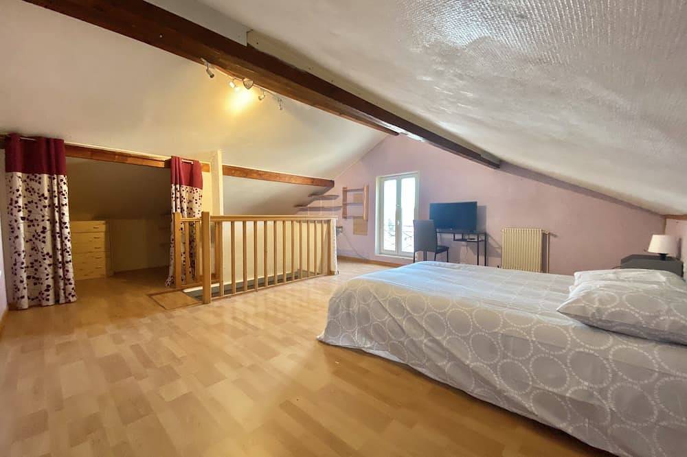 Spacious detached house 800 m from Rer station in Brétigny-sur-Orge, Essonne