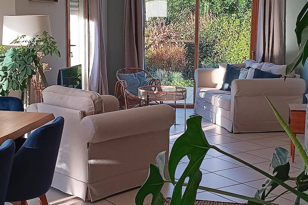 ♿ Fully accessible haven of peace - The sea just 50 meters away! in Le Relecq-Kerhuon, Brest region