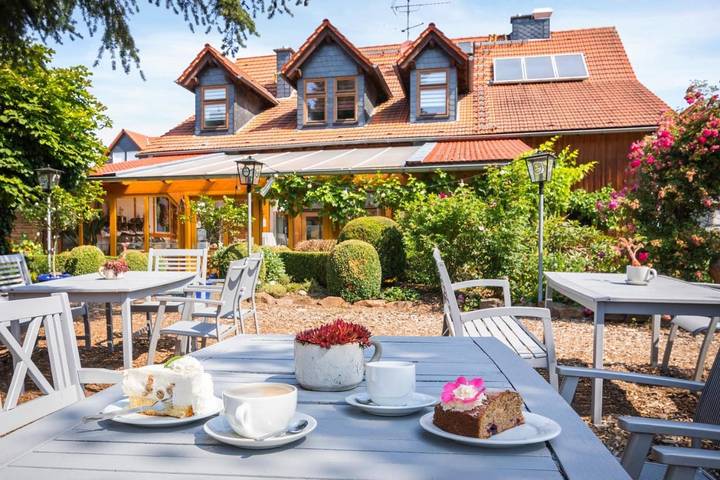 Hotel für 3 Personen, mit Terrasse und Garten