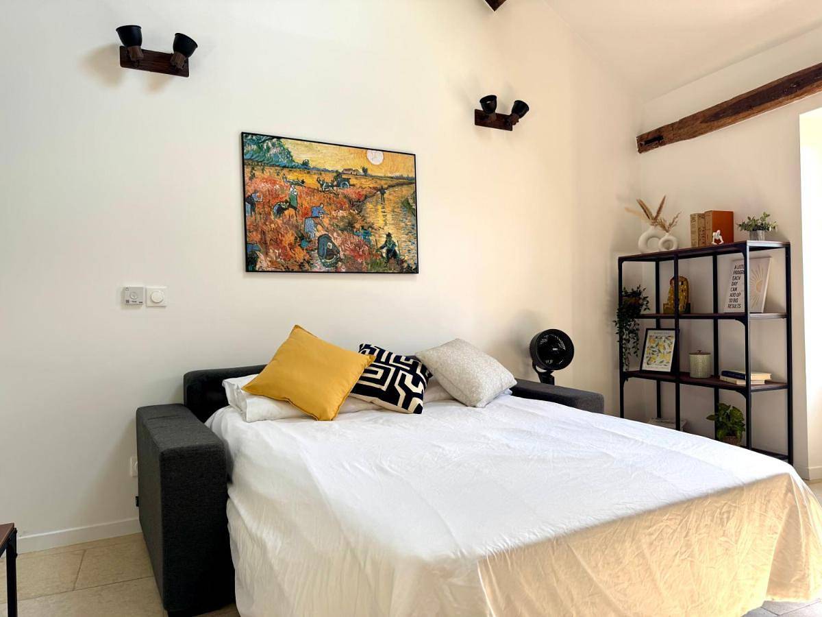 Appartement entier, One-Bedroom Apartment in Marly-le-Roi, Yvelines