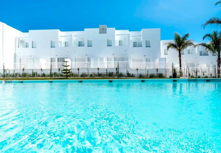 Apartamento para 6 personas, con Vistas al mar y Balcón además de Terraza y Piscina en La Fontanilla