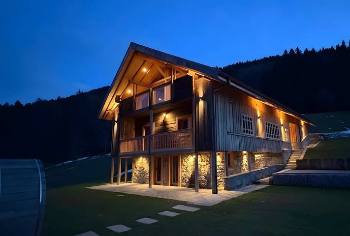 Appartement de vacances pour 4 personnes, avec Jacuzzi et Jardin