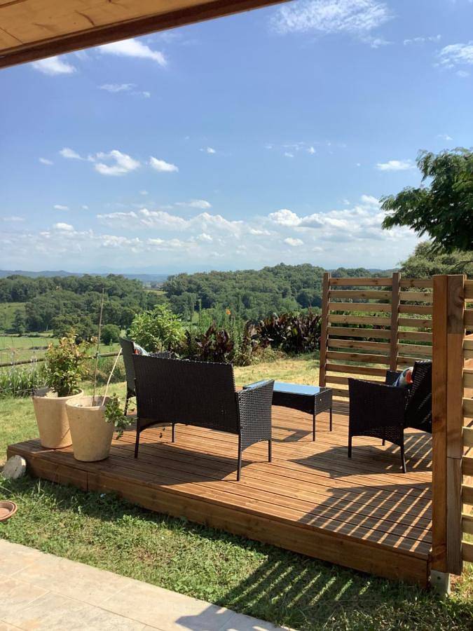 Location de vacances pour 4 personnes, avec Terrasse ainsi que Jardin et Vue dans Sadeillan