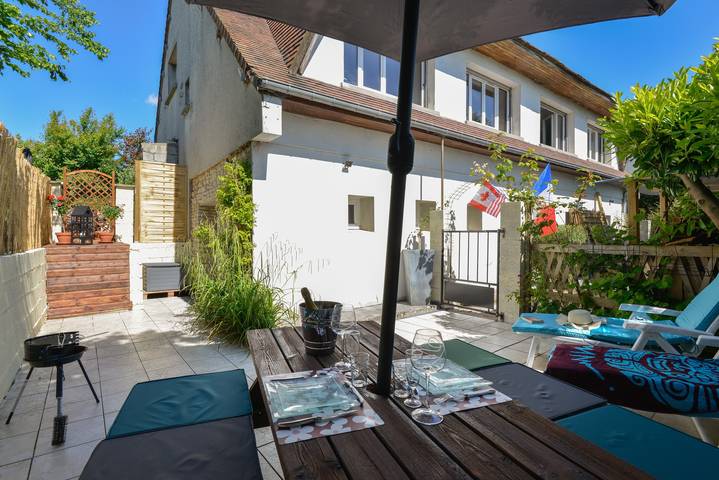 Gîte pour 2 personnes, avec terrasse à Creully