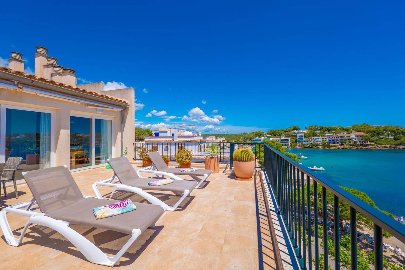 Ganze Ferienwohnung, Es Port (Portopetro) - Gemütliches Apartment mit Meerblick und kostenlosem Wlan in Portopetro, Santanyí