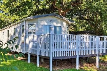 Log Cabin for 4 People in Calbourne, Isle of Wight, Photo 1