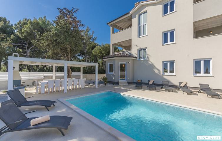 Location de vacances pour 14 personnes, avec sauna et vue sur l’océan à Premantura - 2