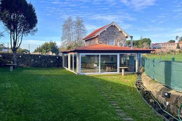 Location de vacances pour 4 personnes, avec jardin à Maia