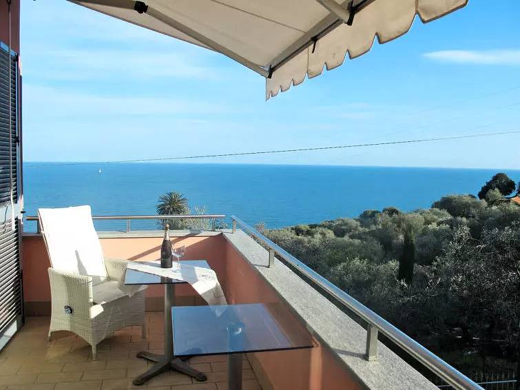 Ganze Wohnung, 2 Zimmer 4 Personen in Poggi (Imperia), Imperia