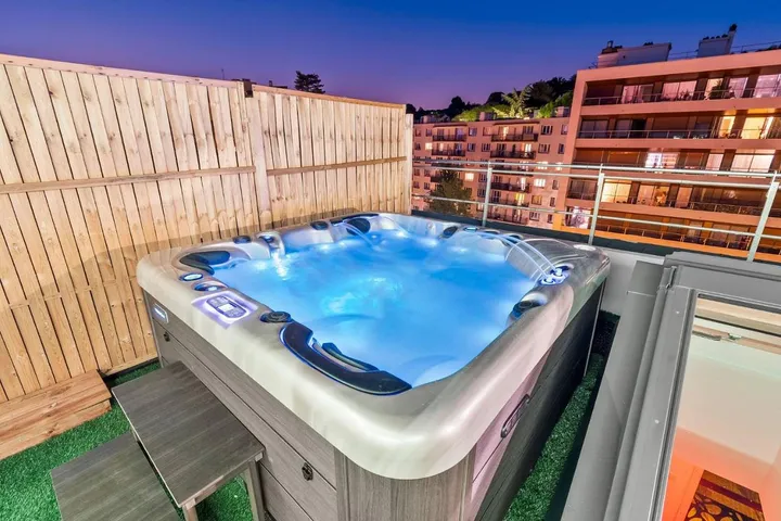 Holiday apartment for 6 people, with hot tub - 1