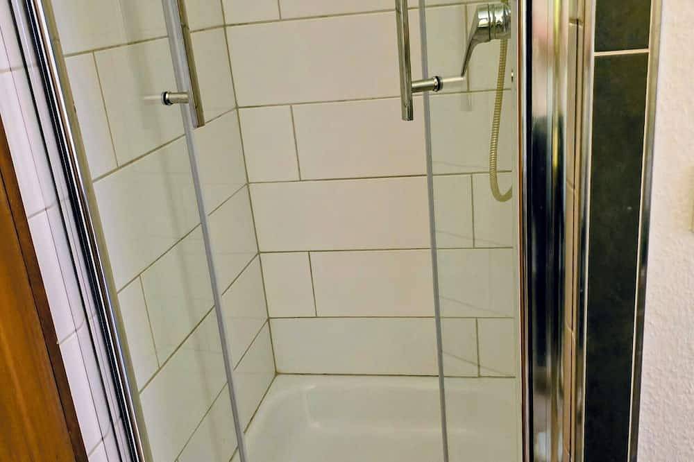 Ganze Wohnung, Monteurzimmer - Nähe Karlsruhe in Karlsbad (Baden), Kraichgau