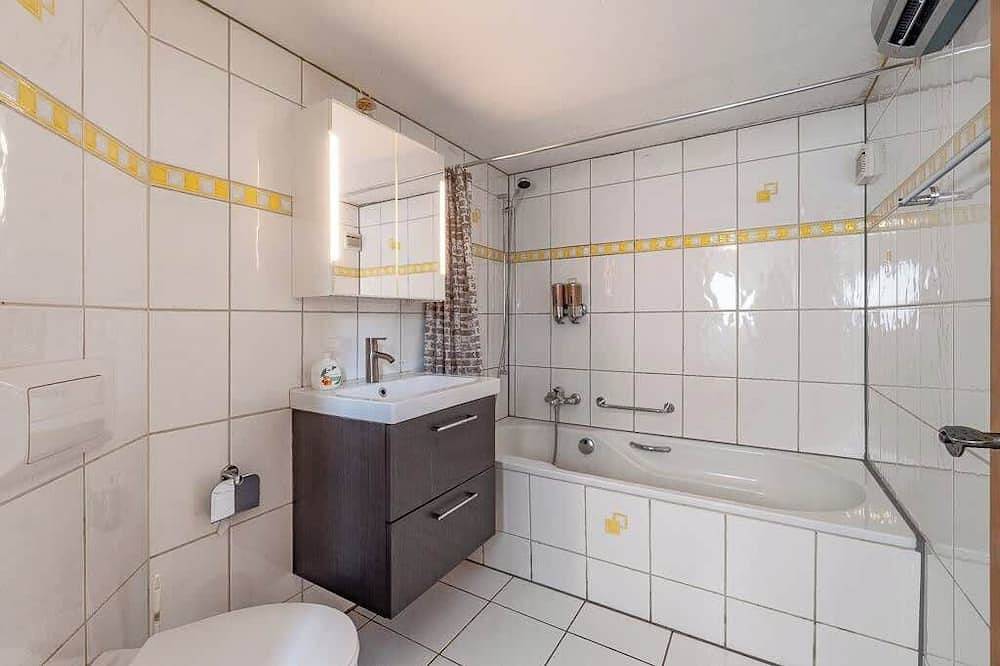 Ganze Wohnung, Gemütliches Studio mit Terrasse | Bbq | Bergsicht in Schattenhalb, Berner Oberland