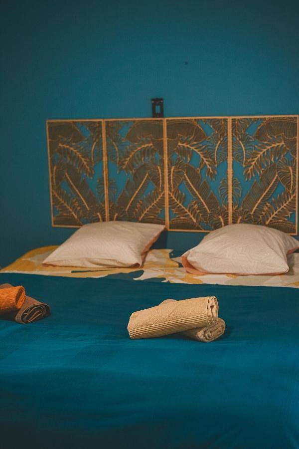 Gîte pour 6 personnes, avec jardin ainsi que terrasse et vue dans Trois Mares - 2