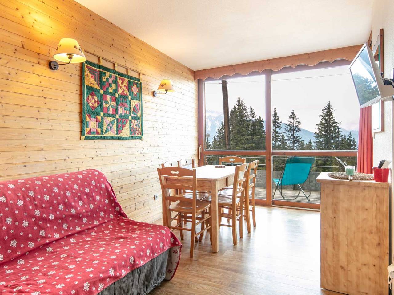 Entire apartment, V du Bachat Droseras A in Chamrousse, Écrins National Park