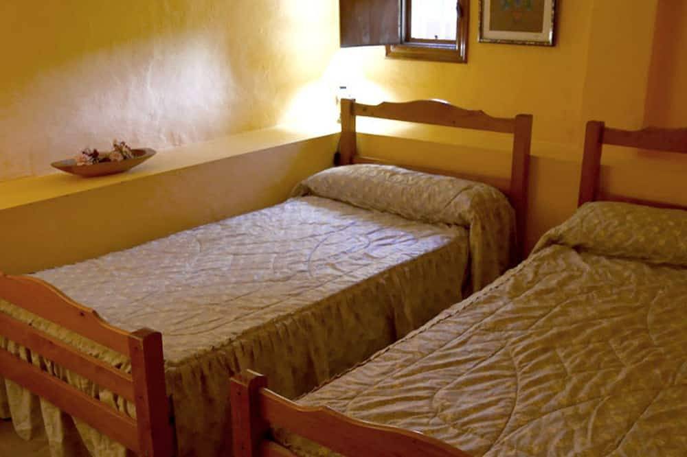 Lake house in the beautiful Anna, Valencia. Spain in Anna, Valencia Province