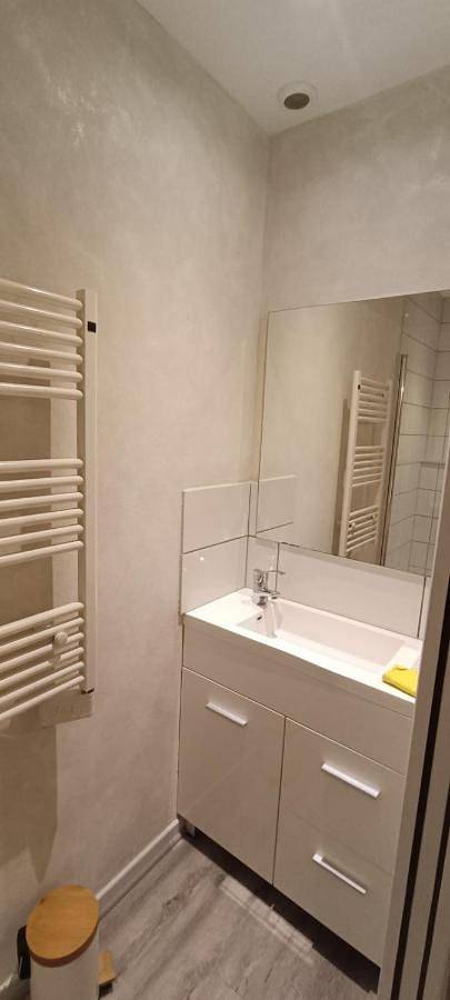 Gîte pour 2 personnes, avec piscine et jardin à Mervans - 3