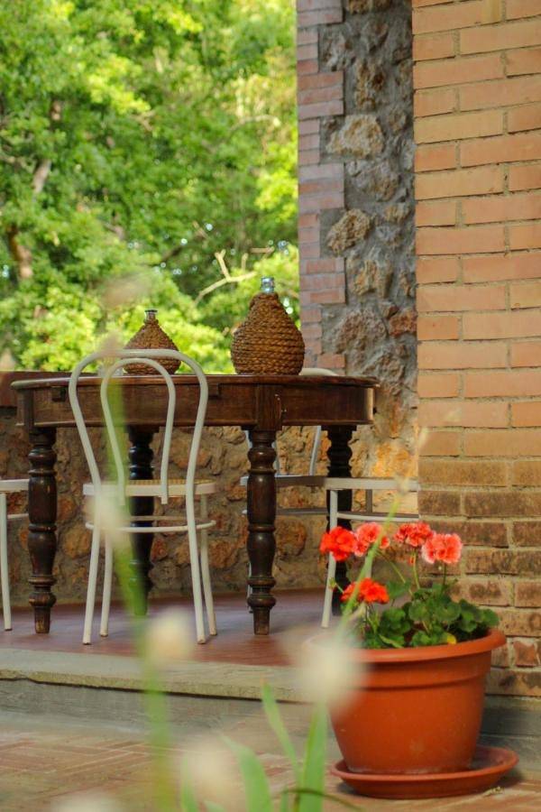 Villa Lilia by Let in Monteriggioni, Chianti