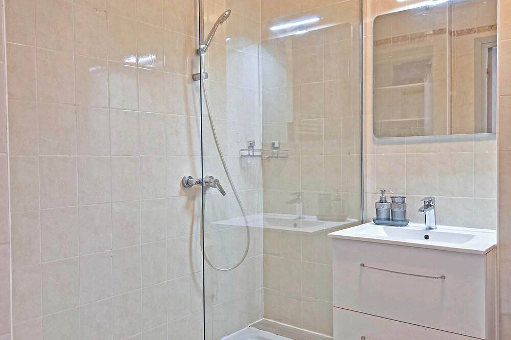 Appartement entier, Studio cosy avec balcon & vue mer - Monaco in Beausoleil, Côte méditerranéenne (France)