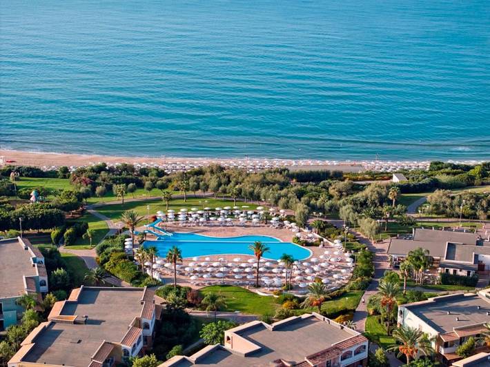 Hotel für 3 Personen, mit Balkon und Garten sowie Kinderpool und Pool in Licata