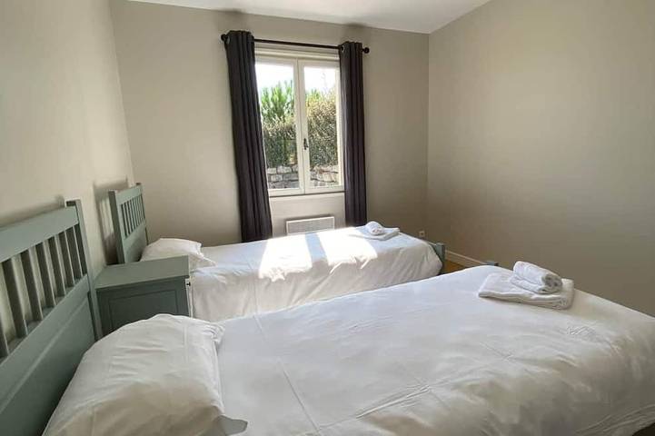 Location de vacances pour 8 personnes, avec jardin à Chalais - 4