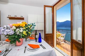 Vacation Rental for 4 Guests in Colonno, Lake Como, Picture 2