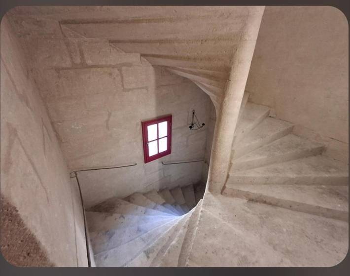 Chambre d’hôte pour 2 personnes, avec balcon ainsi que vue et jardin à Beaucaire - 3