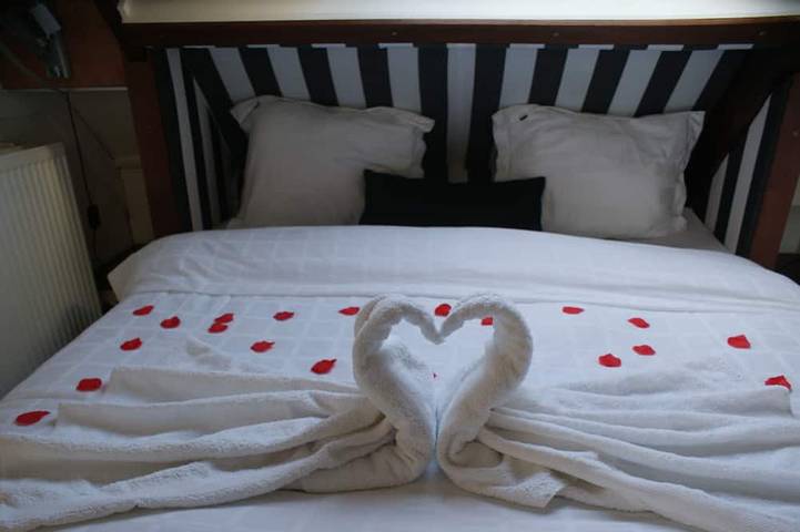 B&B in der Nähe von Amsterdam mit Jacuzzi, Poolbillard und Frühstück in Abcoude, Groene Hart