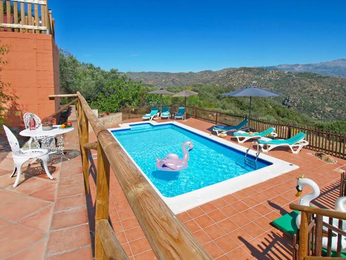 Casa rural para 6 personas, con balcón además de piscina y jardín en Comares - 3