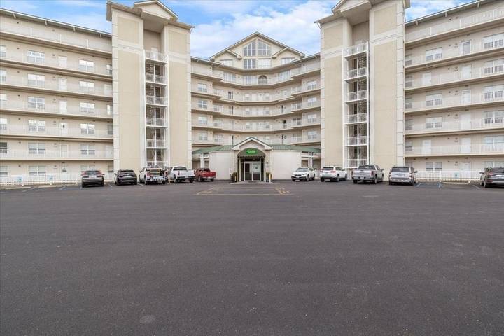 Ferienhaus für 8 Personen, mit Pool und Sauna sowie Balkon und Whirlpool - 1