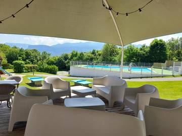 Gîte pour 4 personnes, avec jardin et piscine, animaux acceptés à Miribel-les-Échelles