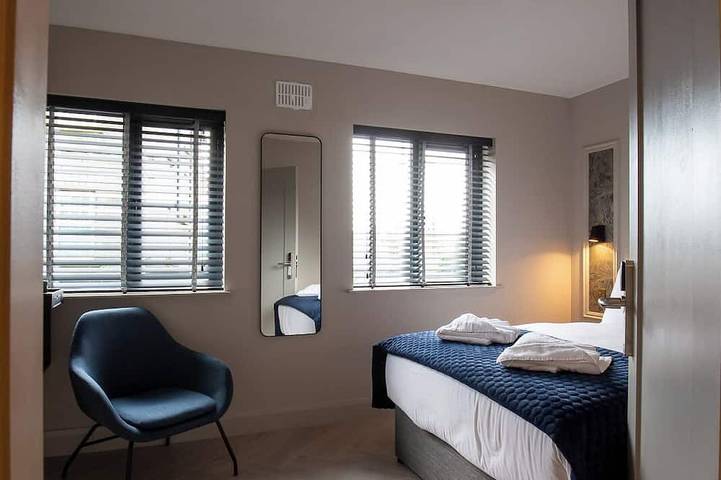 Modern  Cozy Room in the heart of Galway in Galway, County Galway