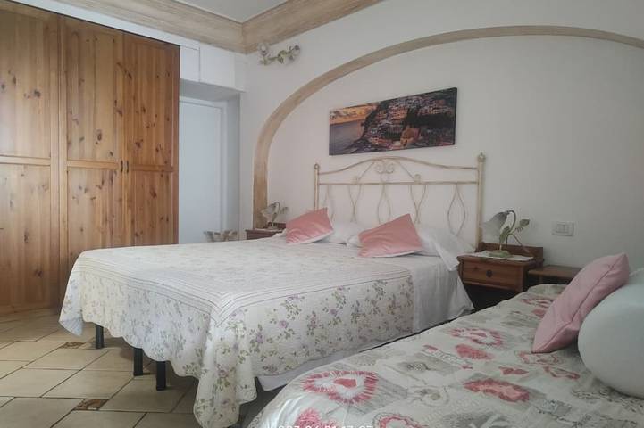 Appartamento intero, Sarà nel cuore della pittoresca zona - 2 Bedrs. 2 bagni WiFi e AC gratuiti in Spiaggia Fornillo, Positano