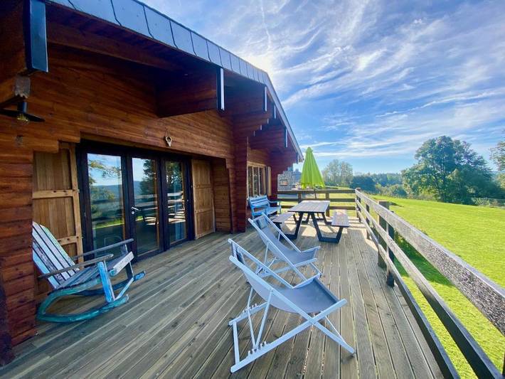 Gîte pour 10 personnes, avec jardin et vue, adapté aux familles à Rochehaut - 4