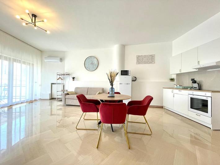 Maison d’hôte pour 4 personnes, avec balcon et vue à Trani - 2