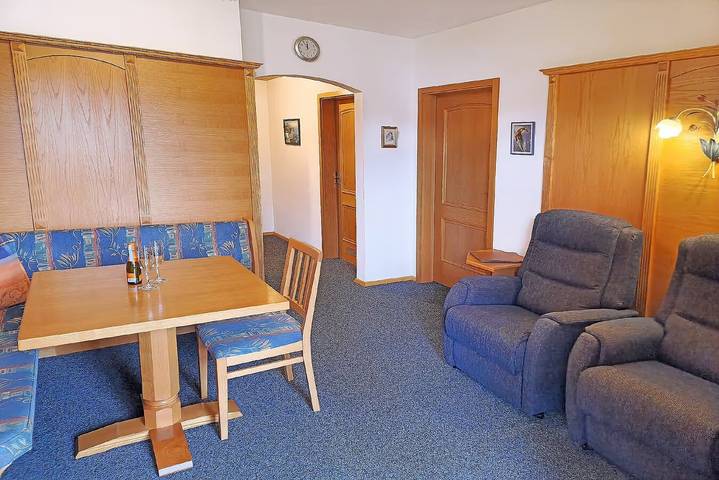 Ferienwohnung für 2 Personen, mit Balkon in Krün - 3
