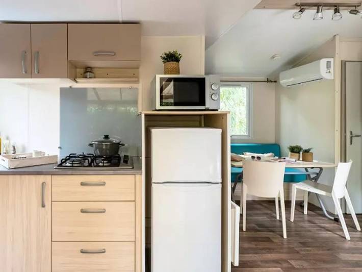 Camping Sandaya La Barque  - Mobilhome 4 personnes - Cottage 3 Pièces 4 Personnes Climatisé + Tv ** in Fréjus, Côte méditerranéenne (France)