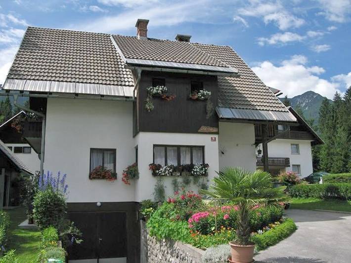 Maison d’hôte pour 5 personnes, avec Balcon et Terrasse ainsi que Jardin et Vue dans Bohinjsko Jezero