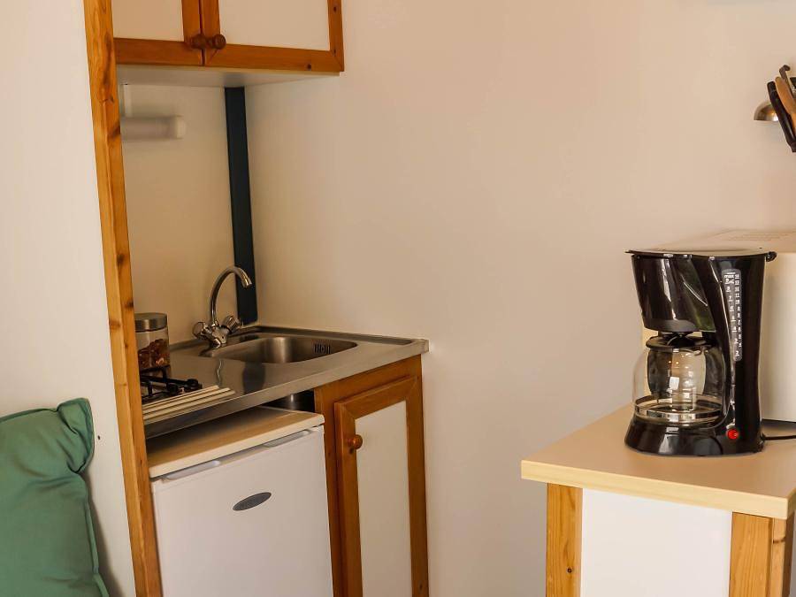 Camping Le Lagon Bleu - Chalet 2 personen - Chalet Evasion 1 Zimmer Integrierte Terrasse in Notre-Dame-de-Monts, Vendée