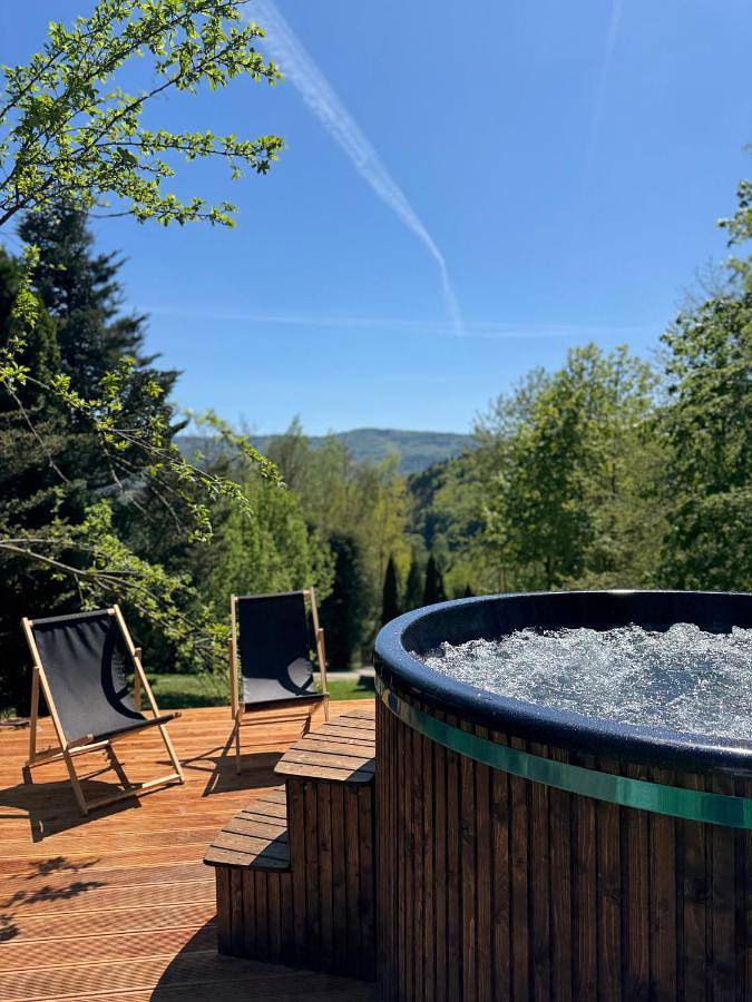 Dom wakacyjny dla 13 osób, z ogród i jacuzzi w Międzybrodzie Bialskie