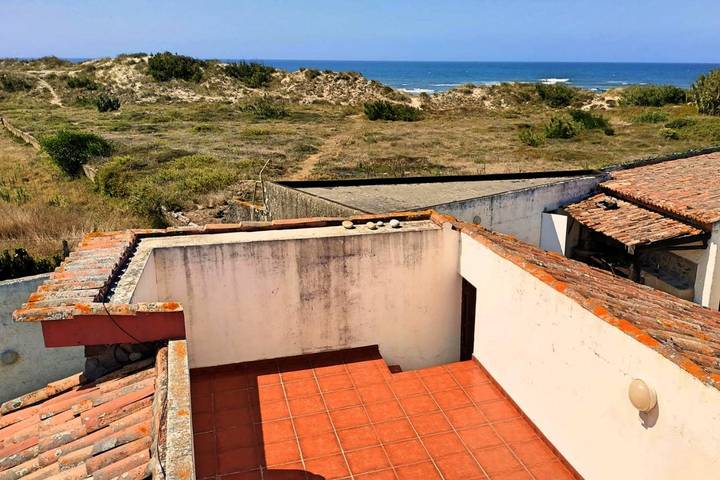 Location de vacances pour 6 personnes, avec Terrasse et Jardin ainsi que Piscine et Vue dans Marinhas - 2