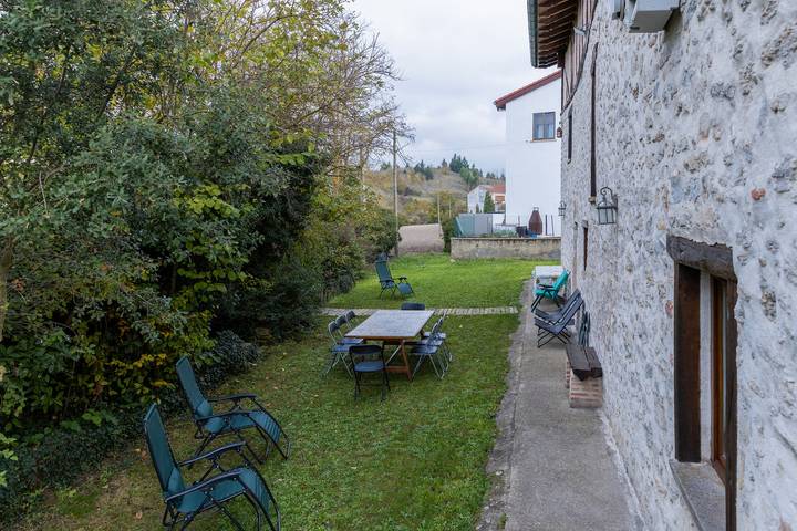 Casa rural para 10 personas, con jardín, Familias con niños en el País Vasco - 2