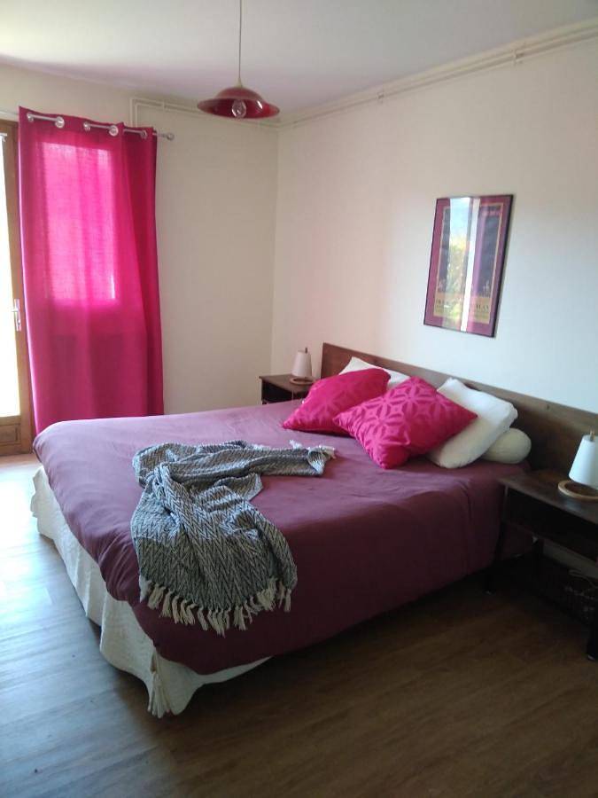 Double Room in Saint-Lattier, Isère