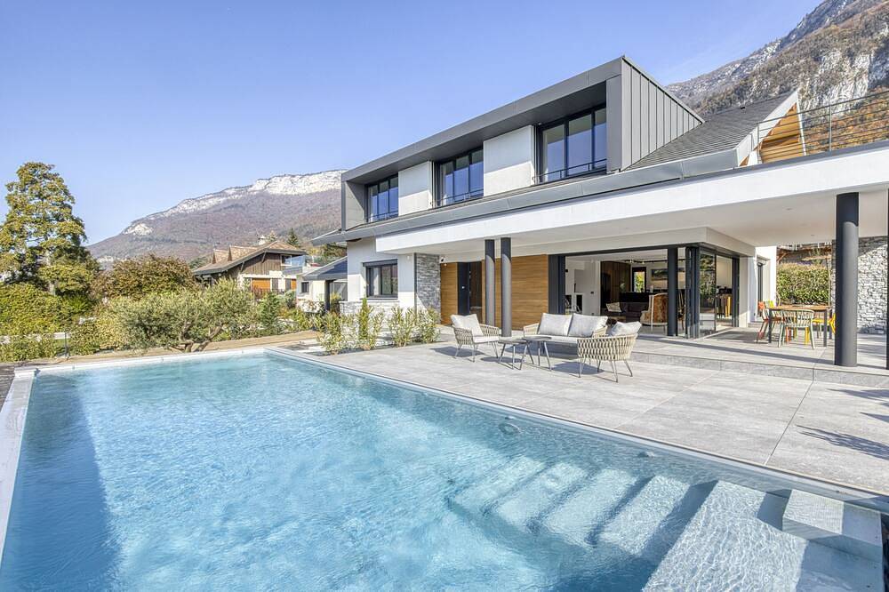 Villa Luminosa – Piscine et Vue sur le Lac in Veyrier-du-Lac, Annecy region