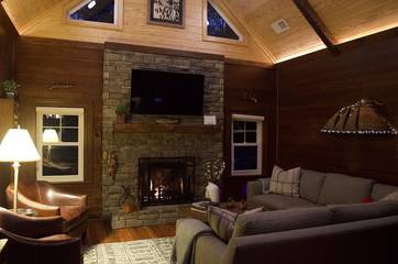 Log Cabin for 5 Guests in Lake Murray, South Carolina, Picture 3