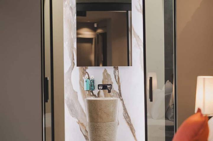Villa für 10 Personen, mit Whirlpool und Sauna sowie Garten in Montenegro - 3