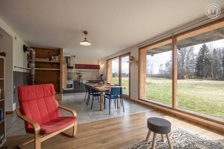 Chalet pour 6 personnes, animaux acceptés à Les Déserts