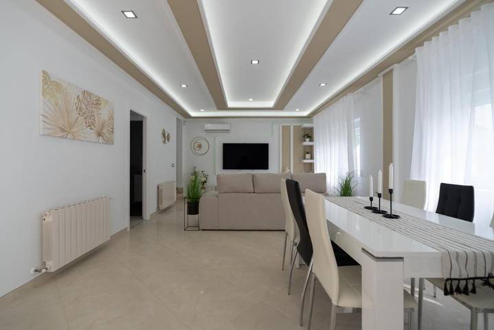 Casa rural para 8 personas, con piscina además de jardín y vistas en Plana Baixa - 4