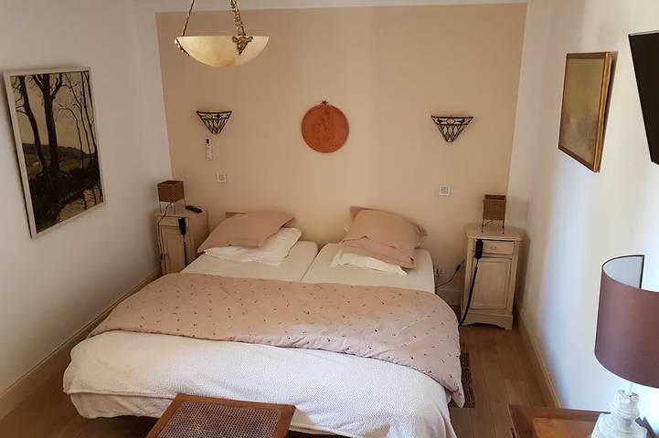 Location de vacances pour 6 personnes, avec jardin à Saint-Philippe-d'Aiguille - 2