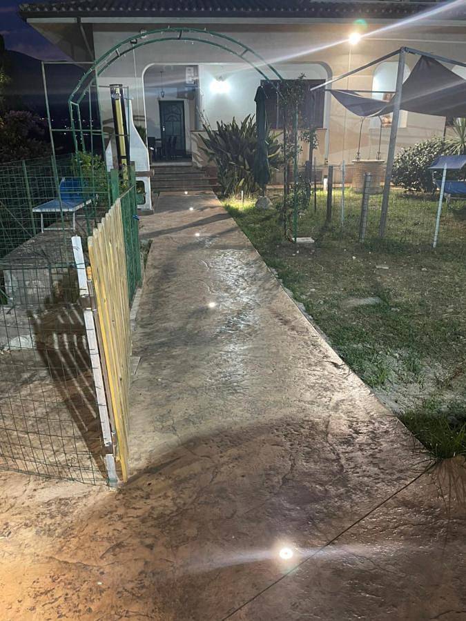 Casa vacanza per 8 persone, con Balcone e Terrazza nonché Giardino e Panorama a Minturno