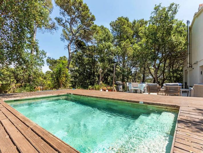 Villa for 7 people, with garden in Tamariu